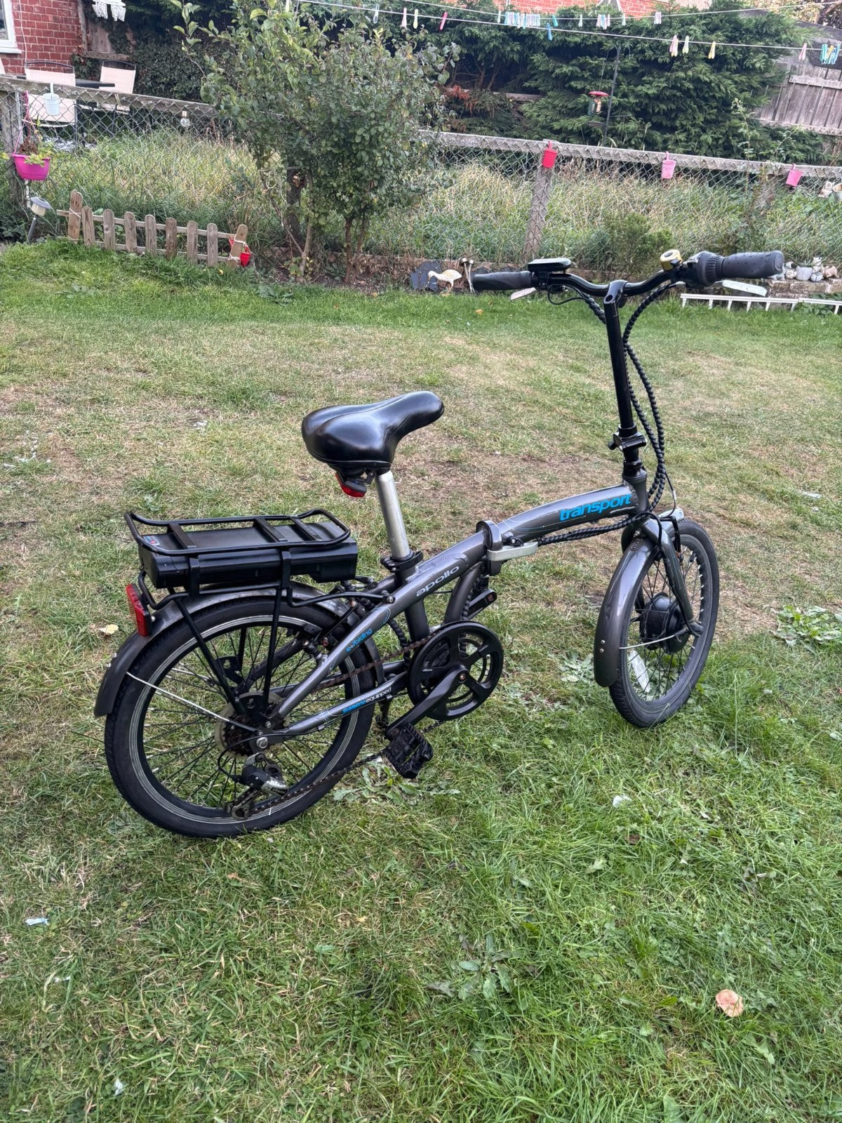Apollo Transit Folding Bike 20” Wheels Mint Condition With All Accesories