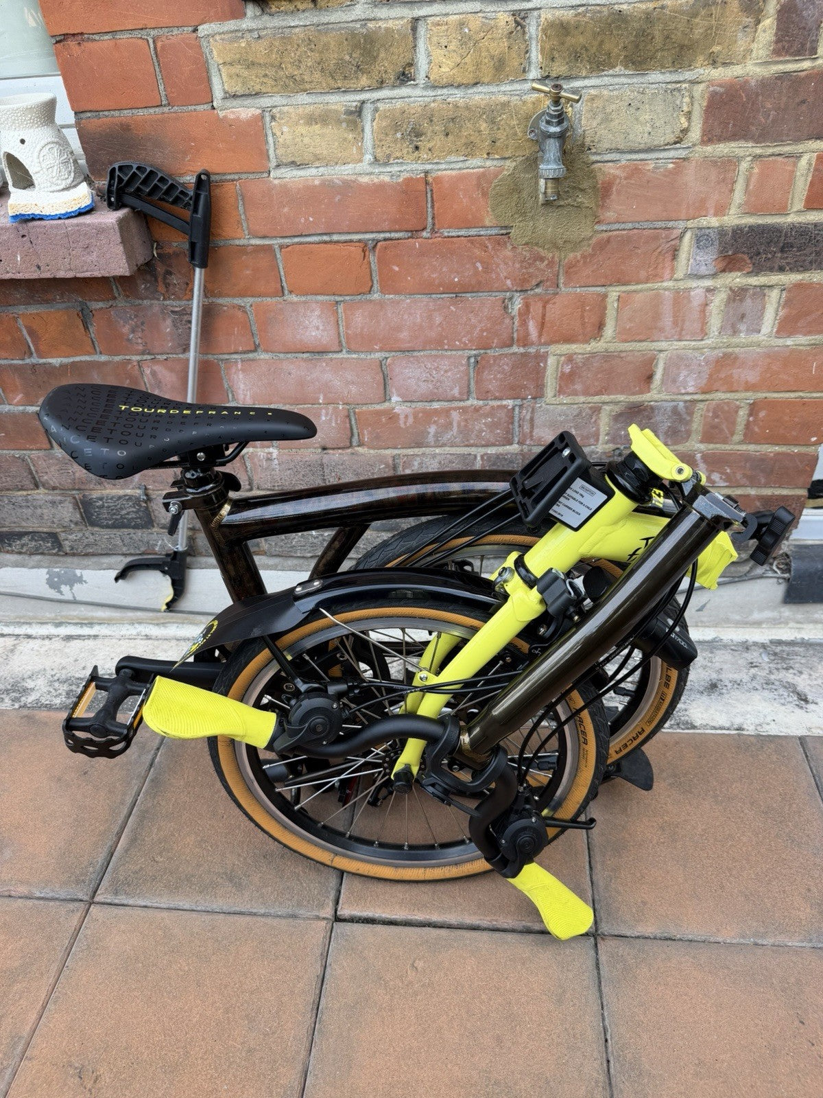 BROMPTON X TOUR DE FRANCE LIMITED EDITION C LINE 6-SPEED
