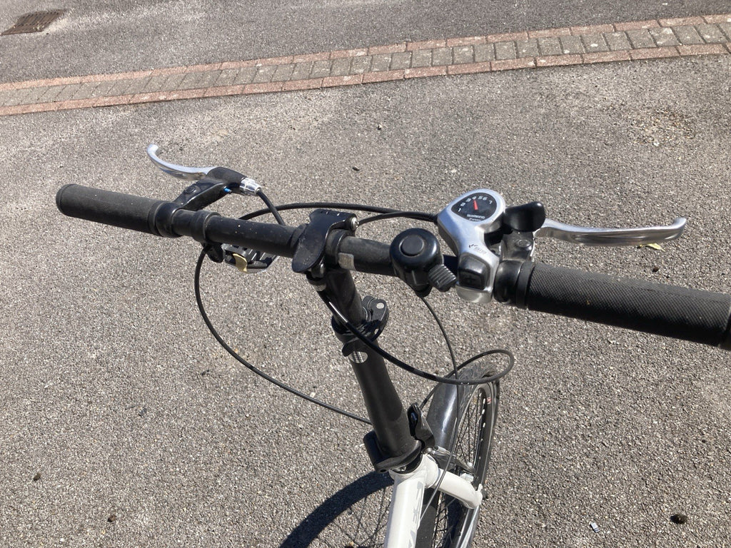 Dawes Kingpin 20in Folding Bike White/Black Rear Rack Mudguards