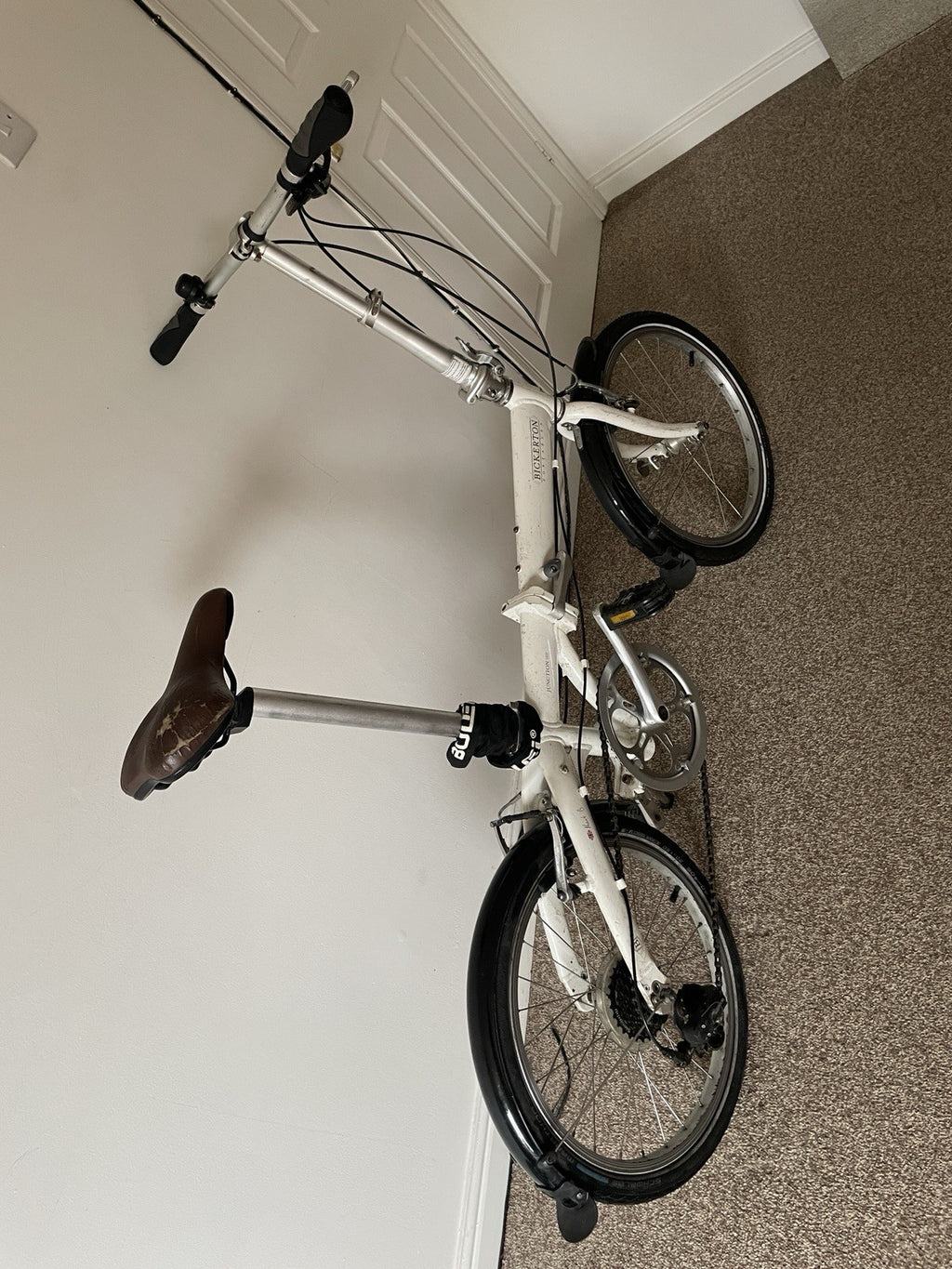 Bickerton Junction 1607 Foldable Bike White 20 Inch Wheels Great Condition