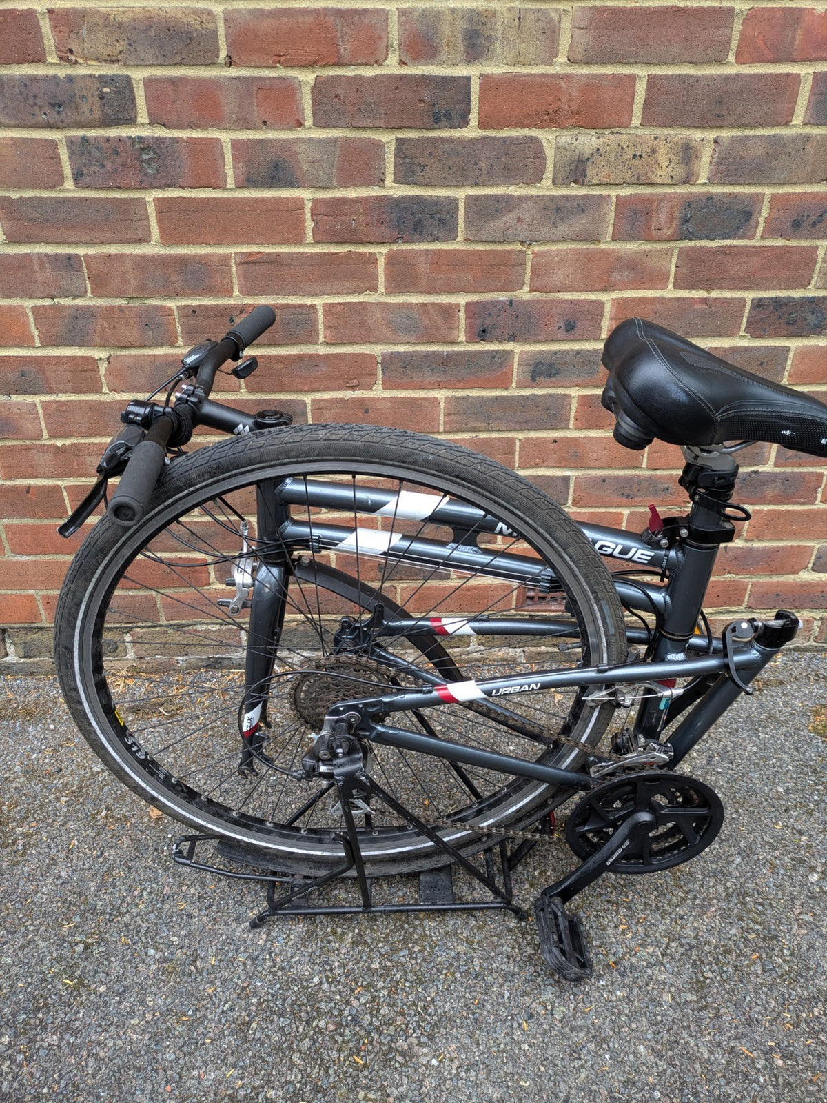 Montague Urban 700C Folding Hybrid Bike (700c) Bag And Upgrades