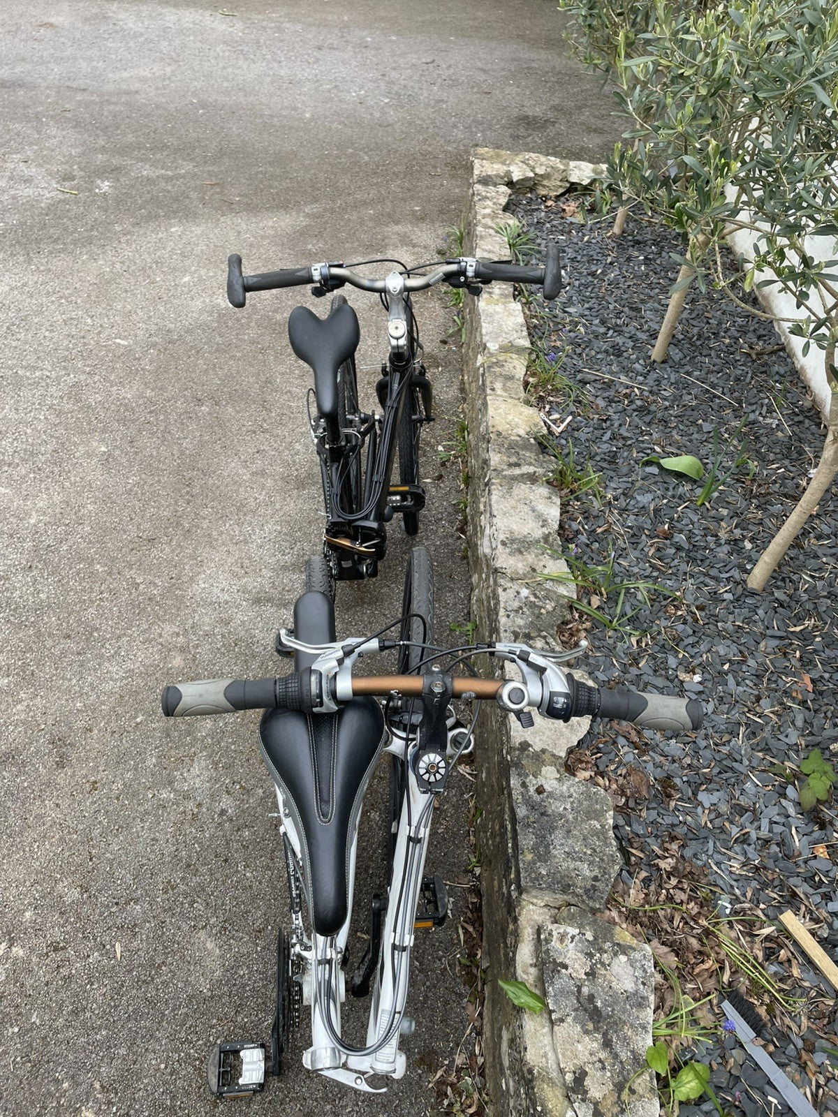 Dahon Folding bikes His and Hers Matrix & Cadenza   Will sell separately.