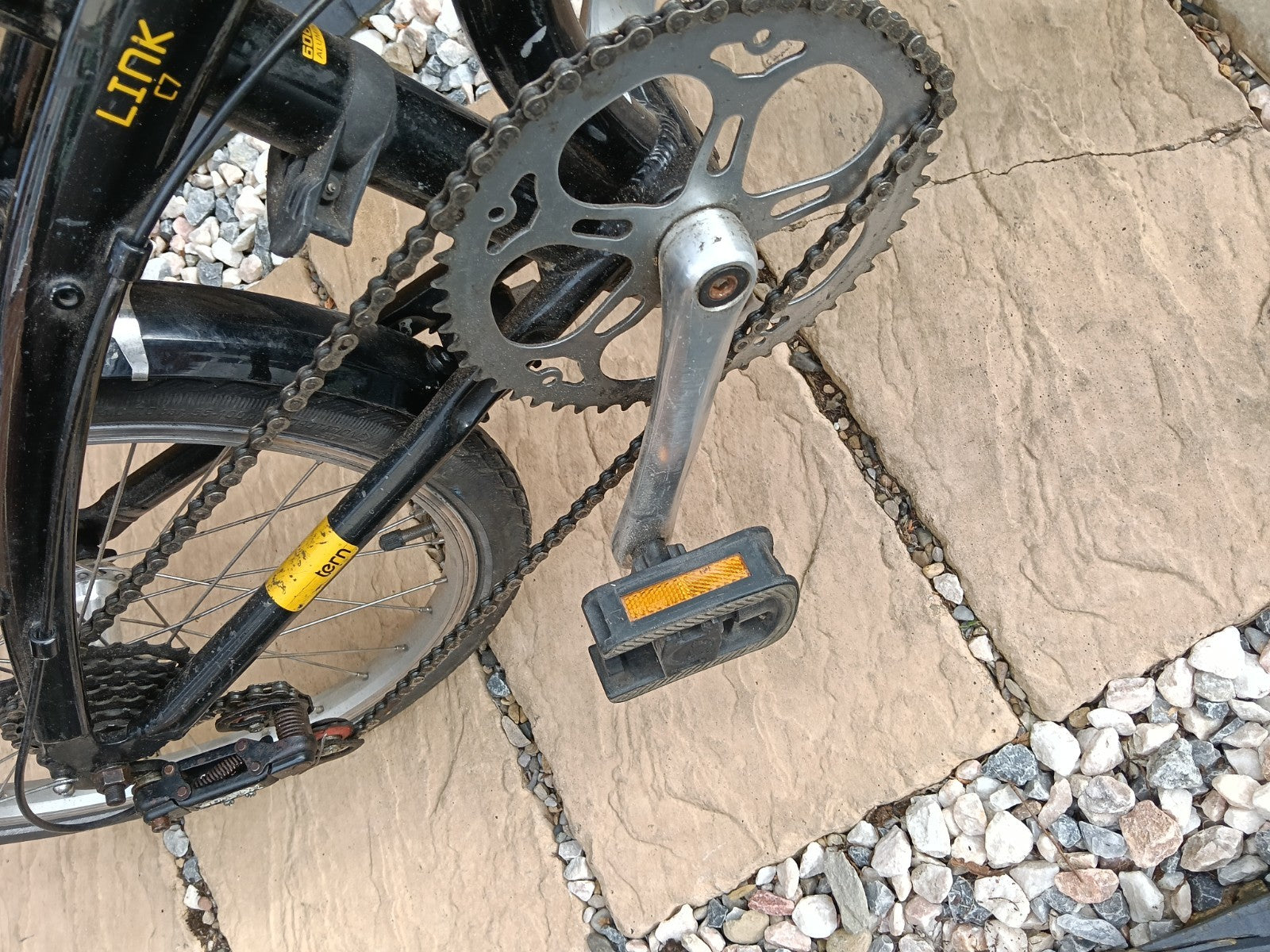 Tern Link C7 Folding Bike. 7 Speed 20" Wheels. Black
