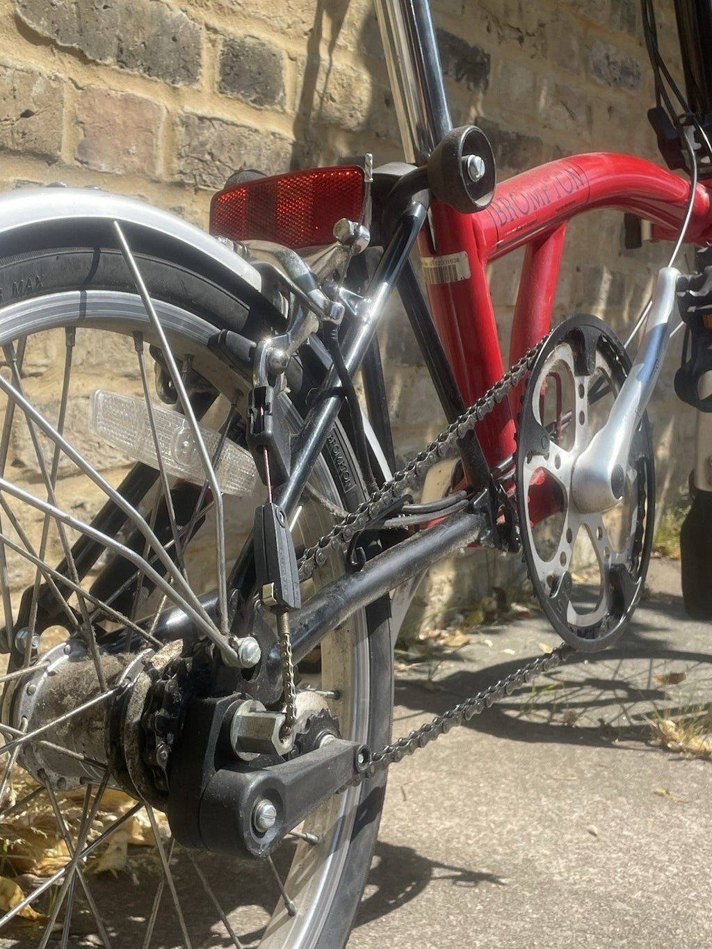 Brompton M3L Folding Bike - Red/Black