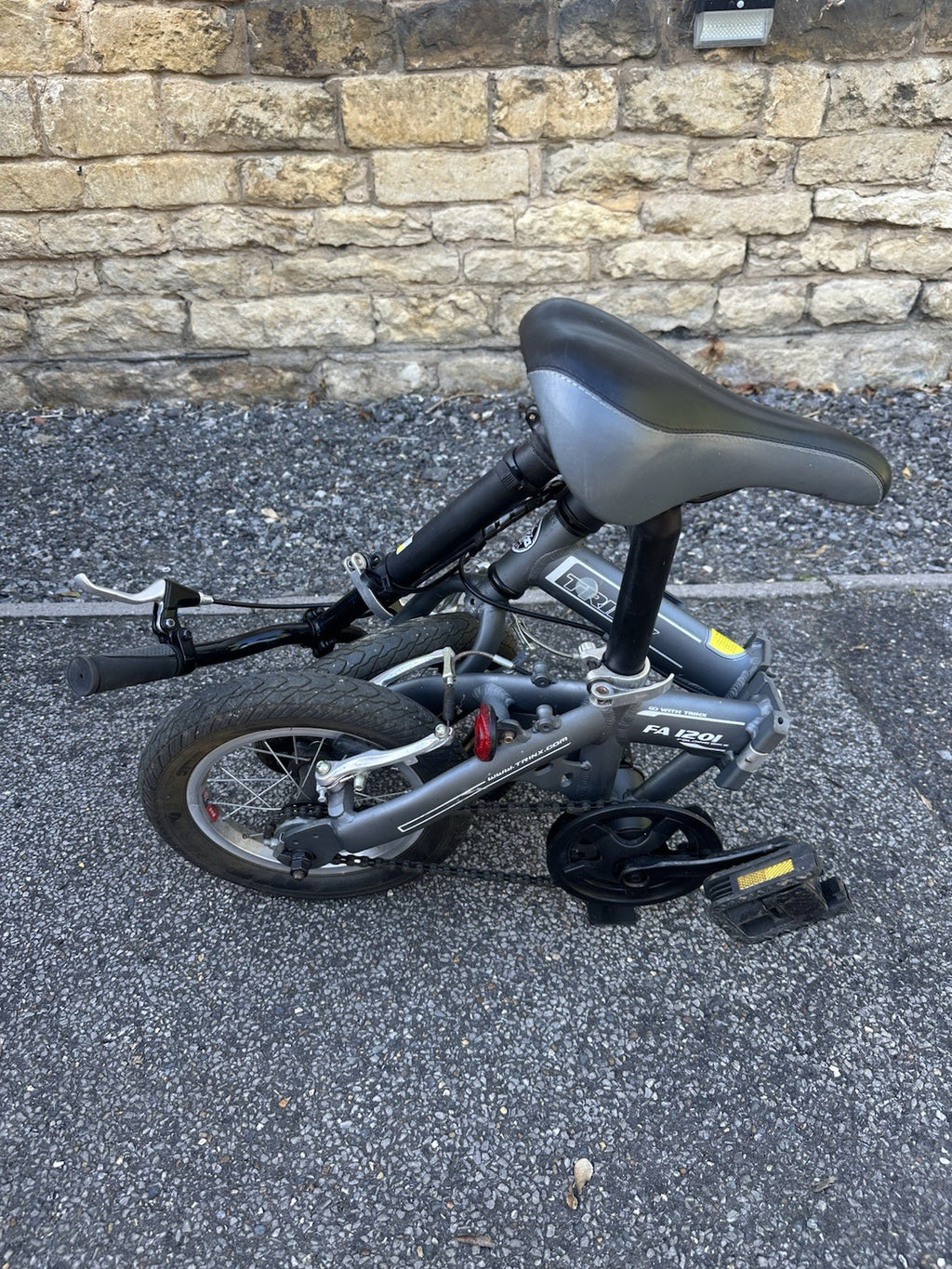 Trinx FA1201 12in Folding Bike Grey/Black Adjustable Seat 1 Speed FA1201