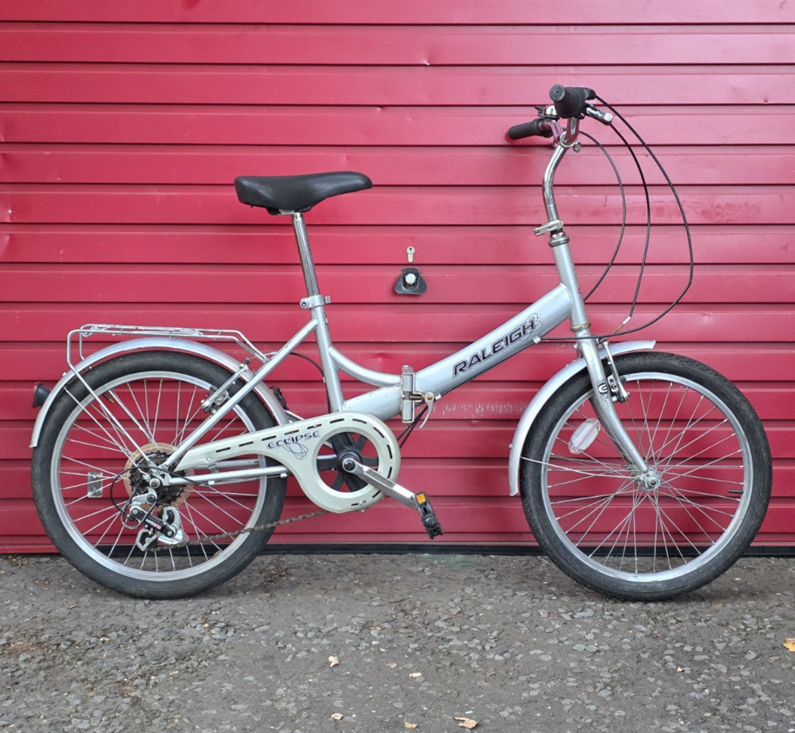 RALEIGH ECLIPSE FOLD UP BIKE (33cm FRAME SIZE w/ 20" WHEELS)