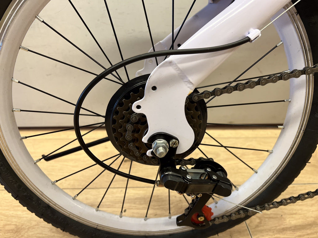 Used Compact Folder 20" Wheel White Small Folding Commute Bike