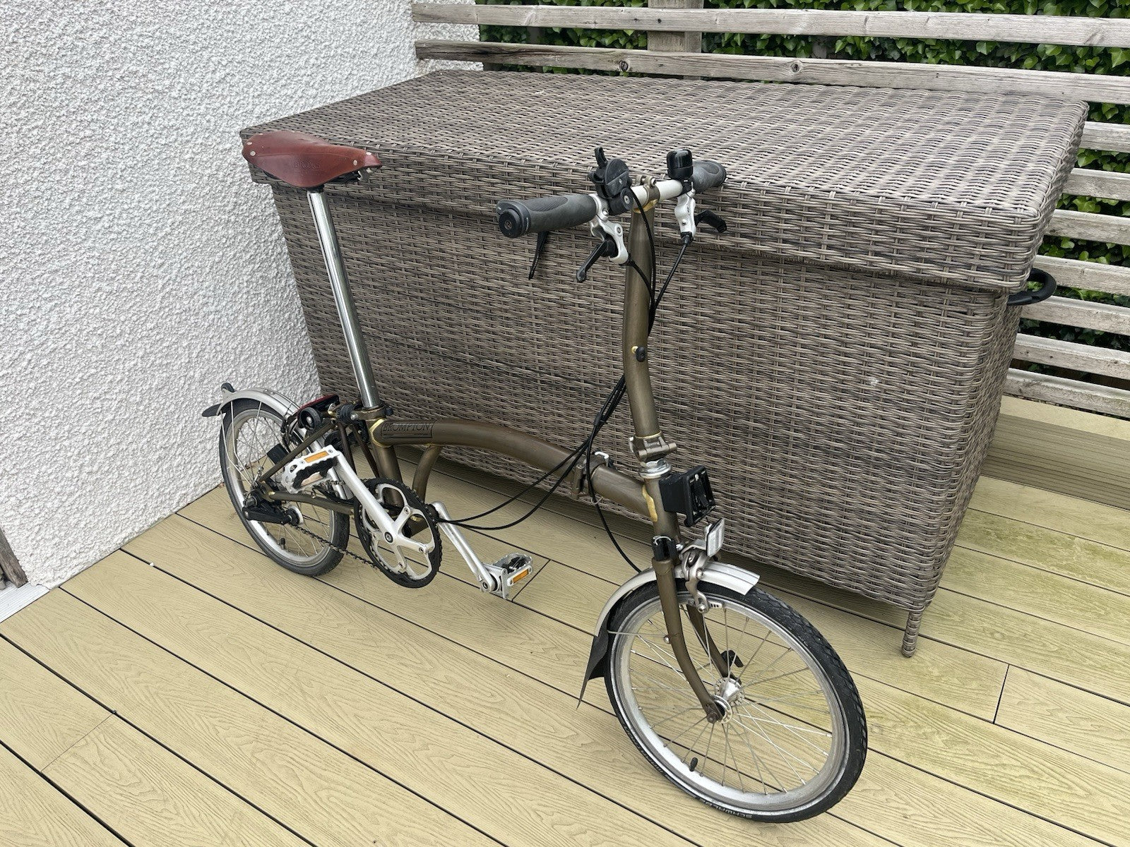 Brompton Folding Bike, Raw Lacquer, Brooks Leather Saddle, Front Bag, Pump, VGC