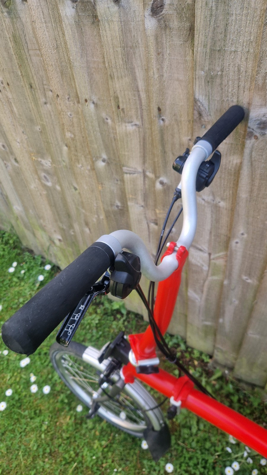 Brompton M6L Superlight Titanium 6 Speed - Red - Very Good Condition