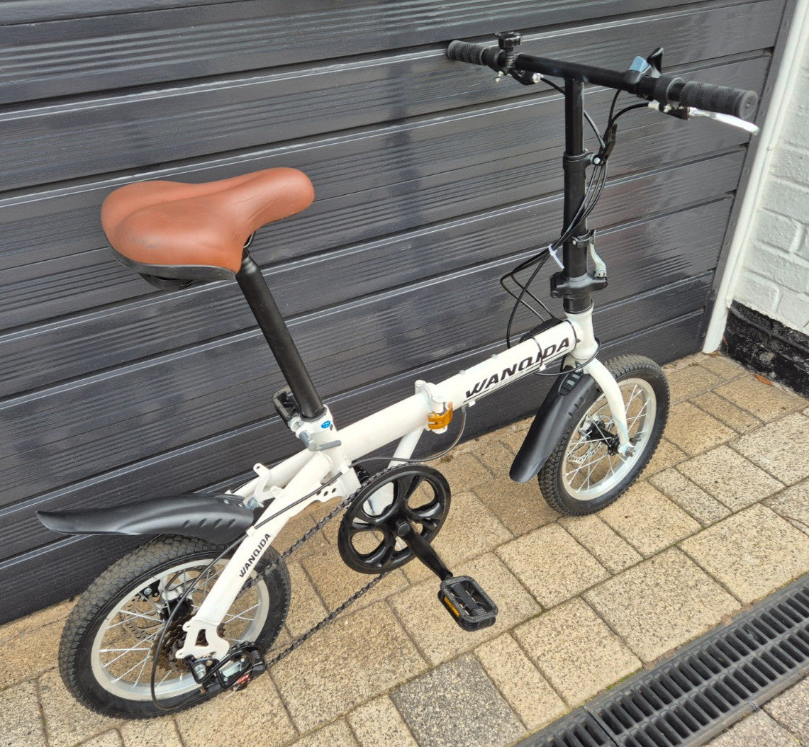 Small Folding Bike 14" Wheels - hardly used