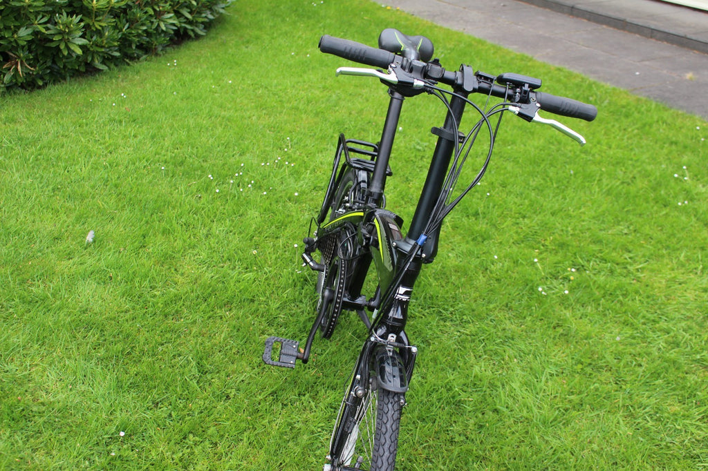 Carrera Cross City unisex folding bike great condition collection near Crewe