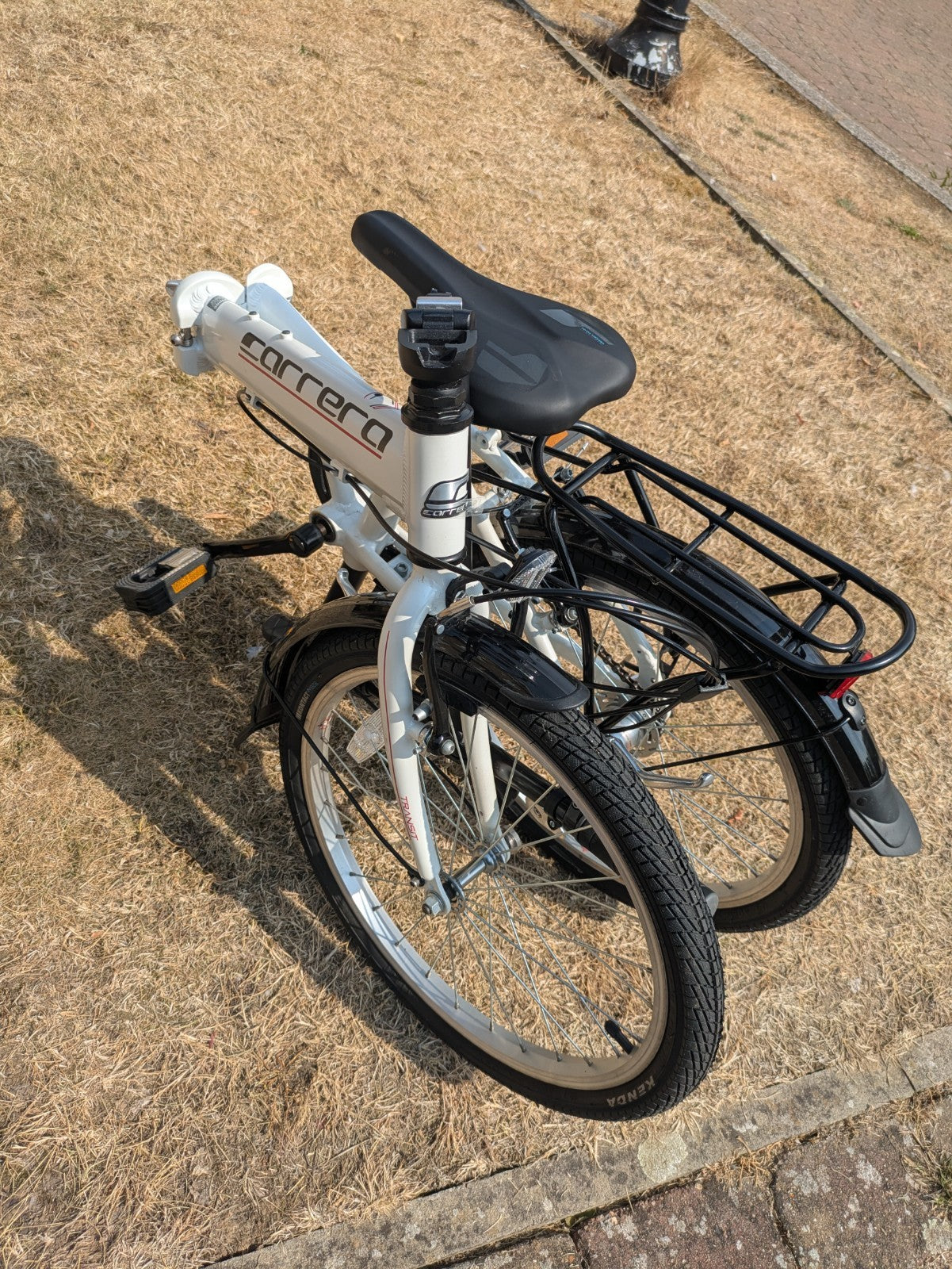 Carrera Transit Folding Bike 20in White/Black Hub Gears Rear Carrier Mudguards