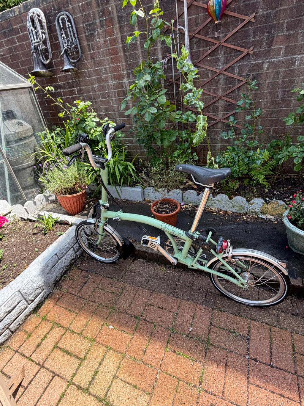 brompton folding bike 6 speed. Light green. Bike not used much