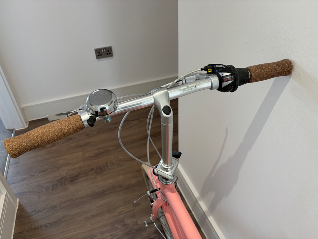 Beautiful Adult Bobbin Fold Bike. Brand new and perfect condition (never used)