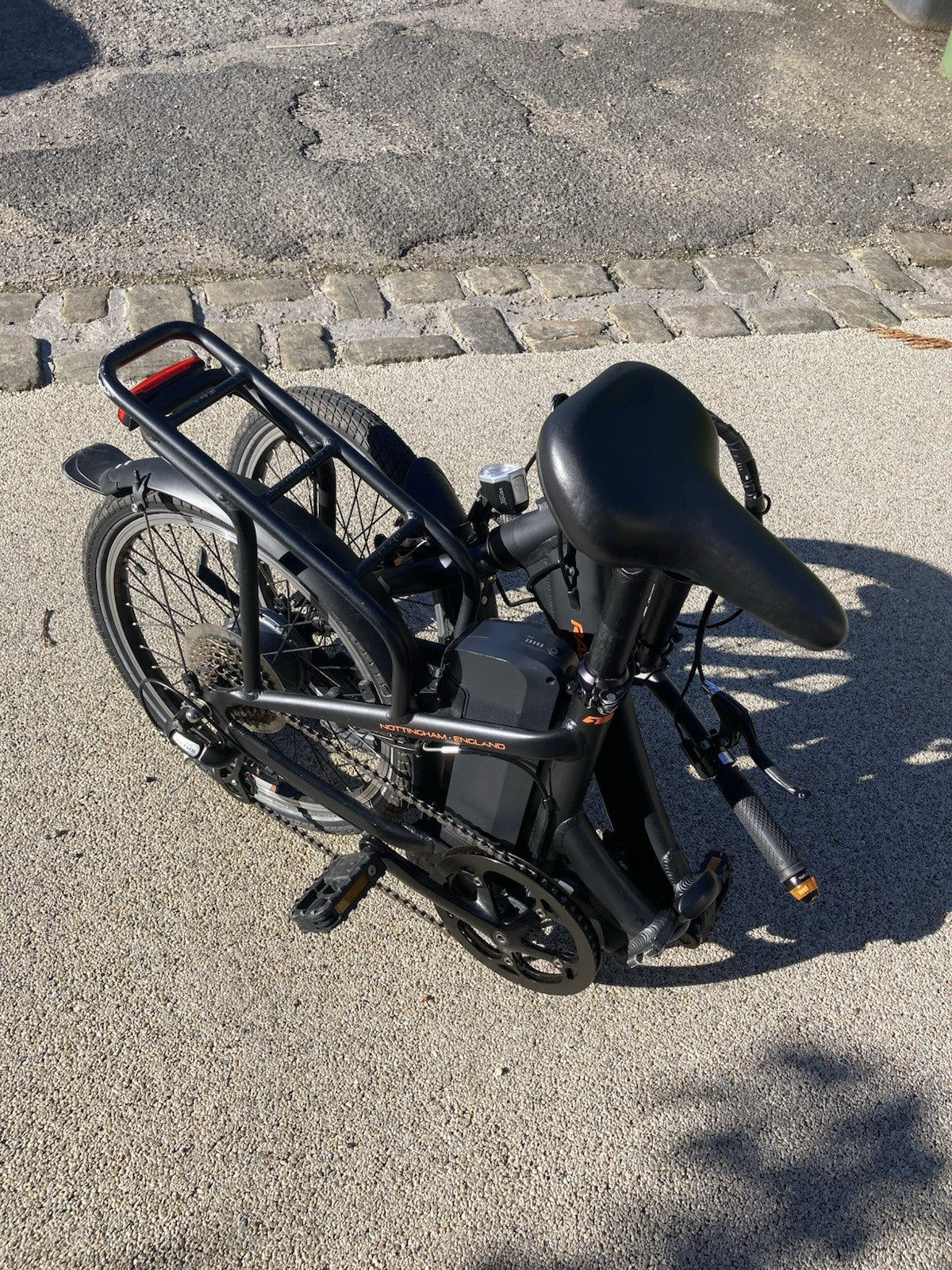 Raleigh Stow-E-Way 20" Folding Bike Black With Cycl Indicator Lights