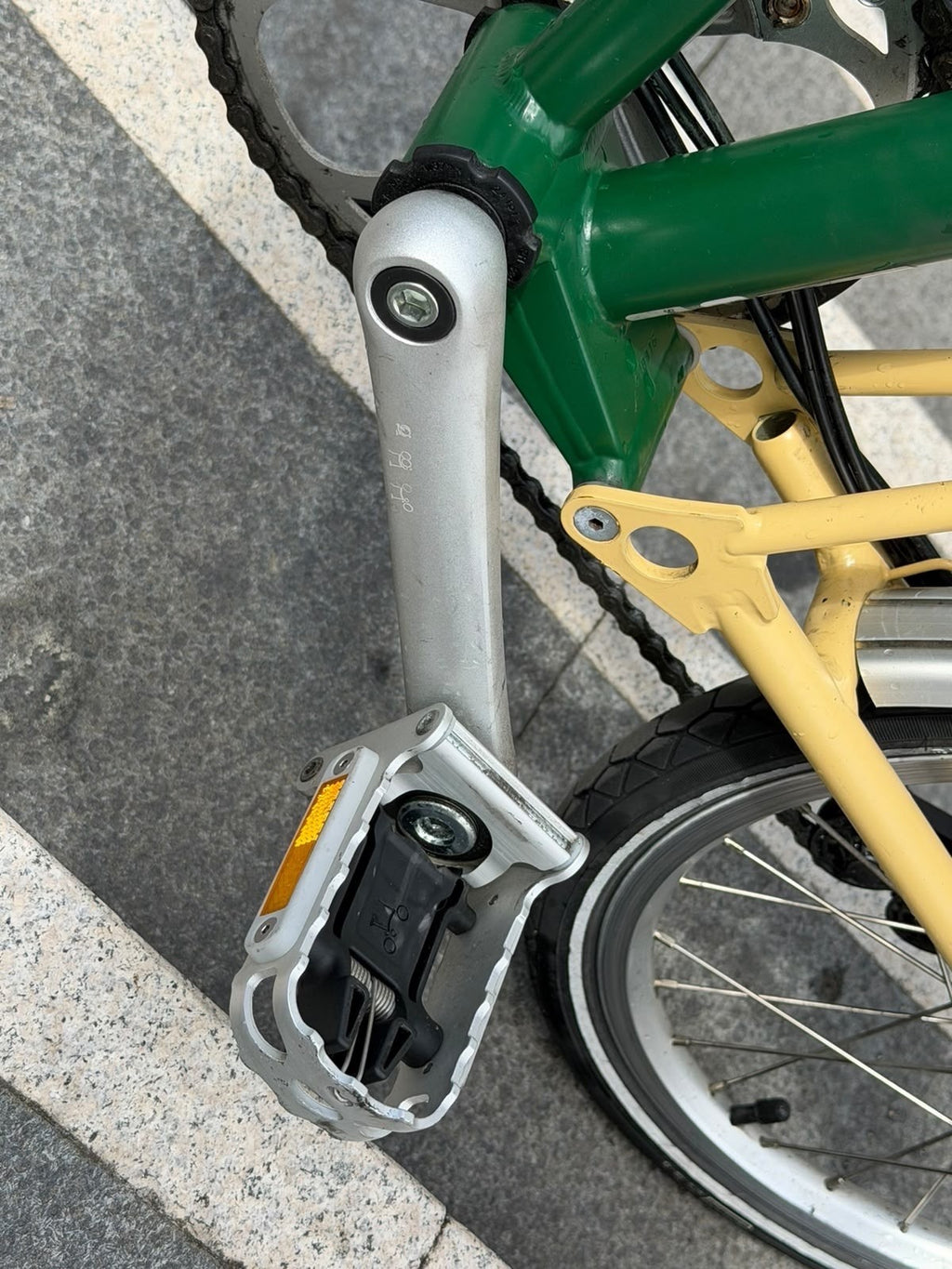 Brompton M6L Folding Bicycle Green & Yellow 6-Speed BWR M-Bar Folding Bike Used
