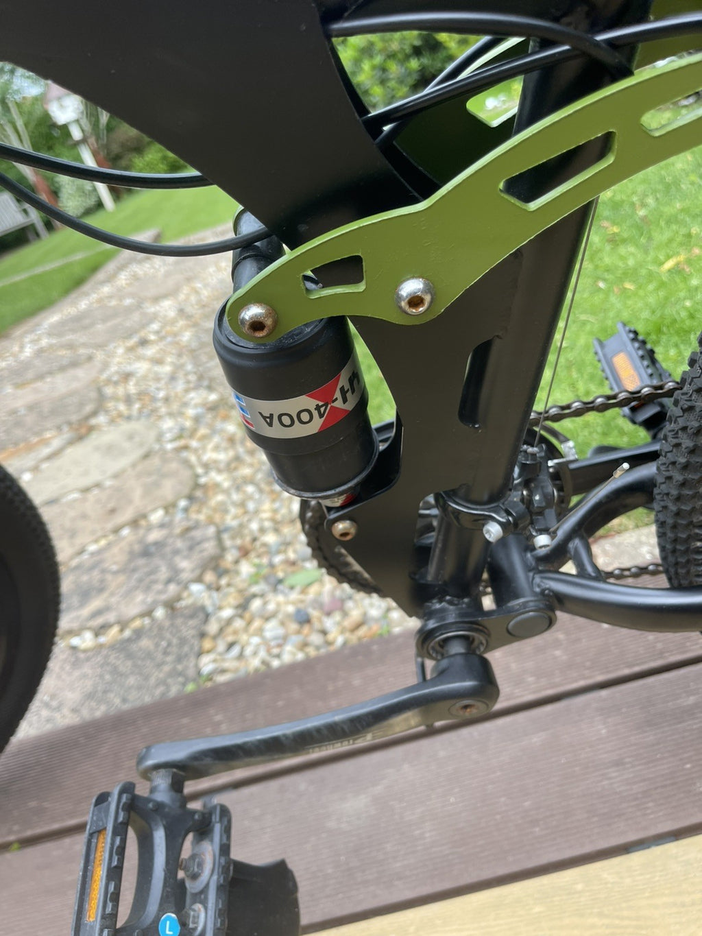 Eurobike G7 Folding Mountain Bike Dual Disc 17" Frame, 27.5" Wheels