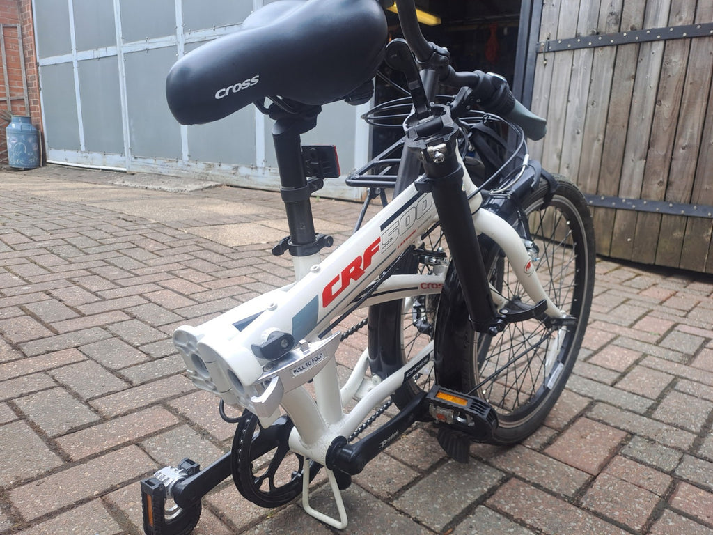 CROSS CRS 500 FOLDING PUSH BIKE, 6 SPEED, 20" WHEELS USED TWICE  EXCELLENT COND.