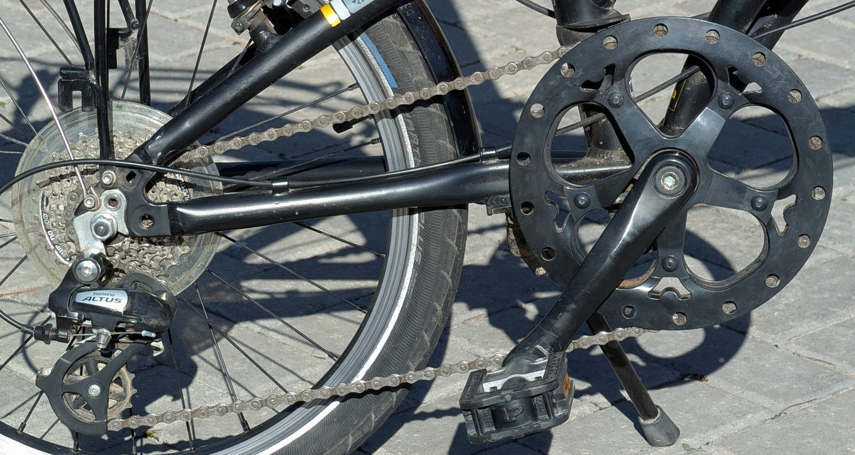 Dahon Vitesse D8 Folding Bike 20" 8 Speed Rack Mudguards + Dahon Bag