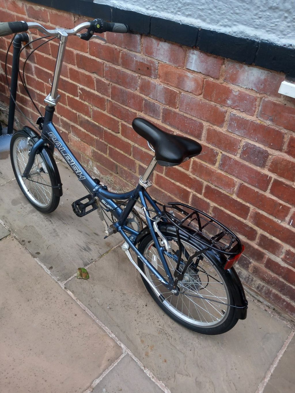 Raleigh Swift Folding Bike 6 Gears Excellent Condition