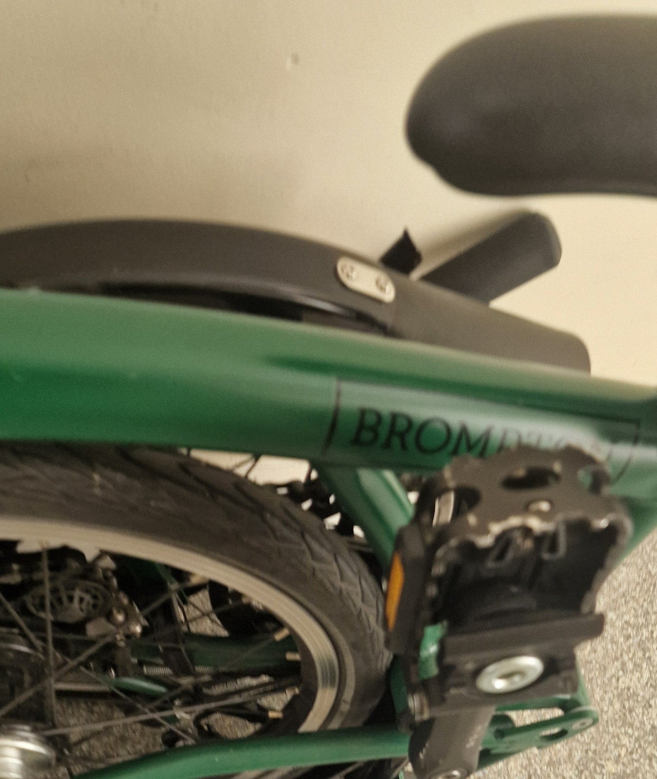 Brompton GREEN C Line 6 Speed fold bike + Free UK & Low Co$t WORLD📦🛩 🌎📫