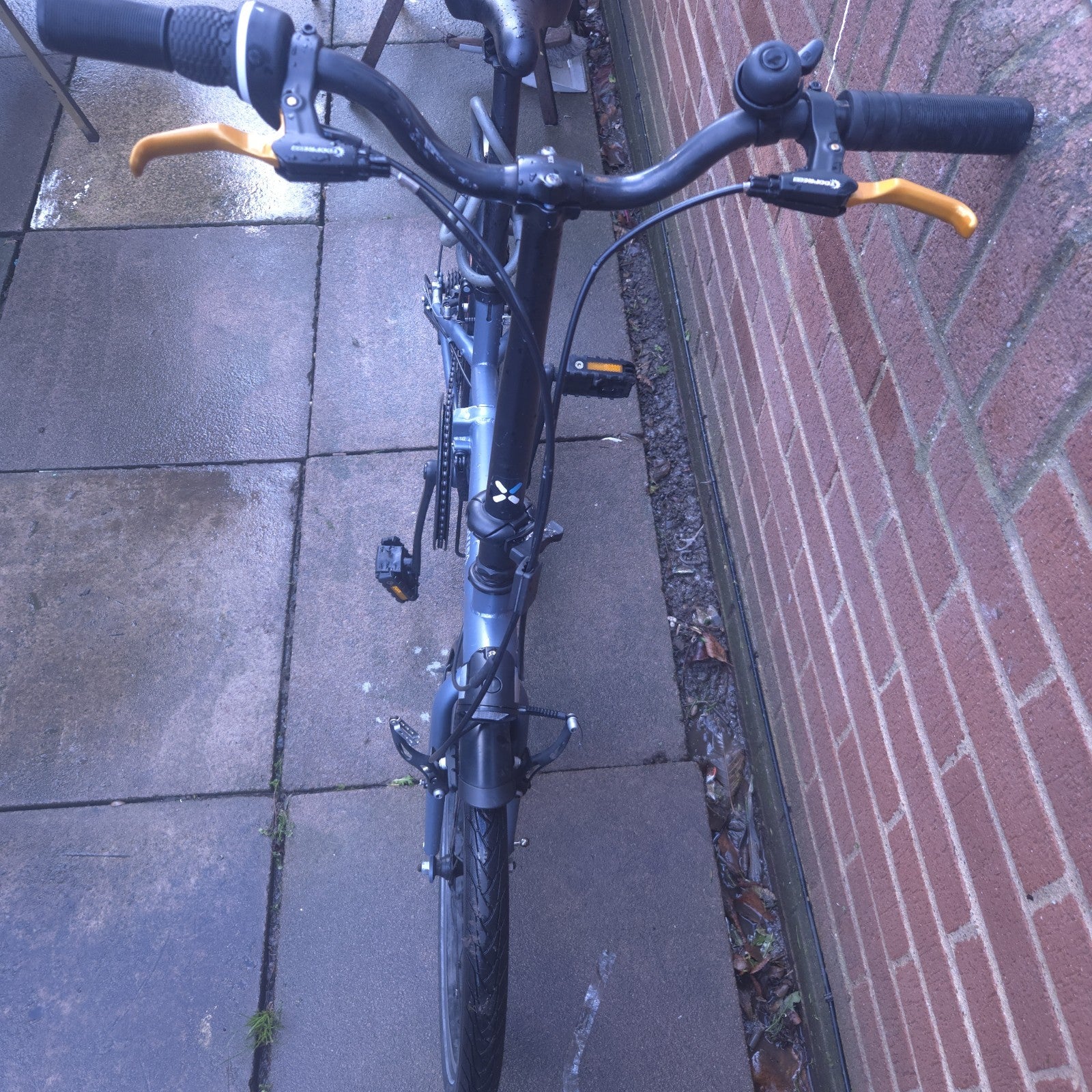 BTWIN Folding Bike 20-inch Tilt 120 Good Condition Collection Only