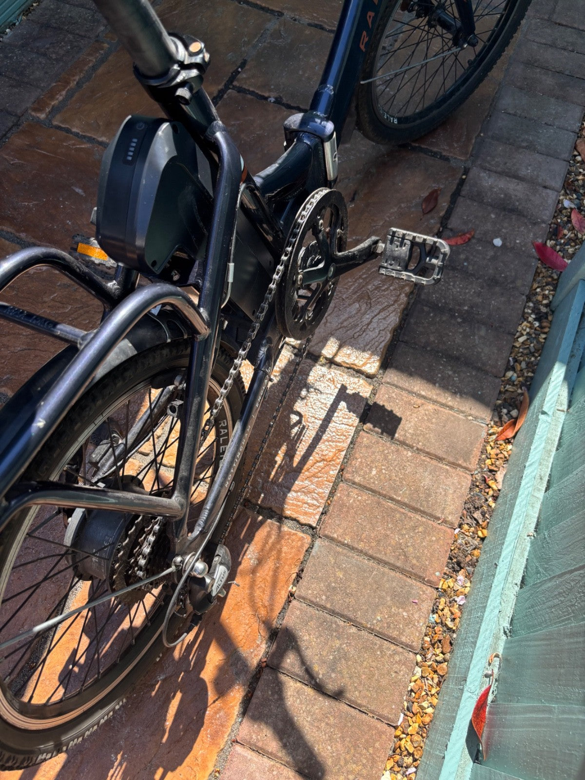 Raleigh stow e way folding bike