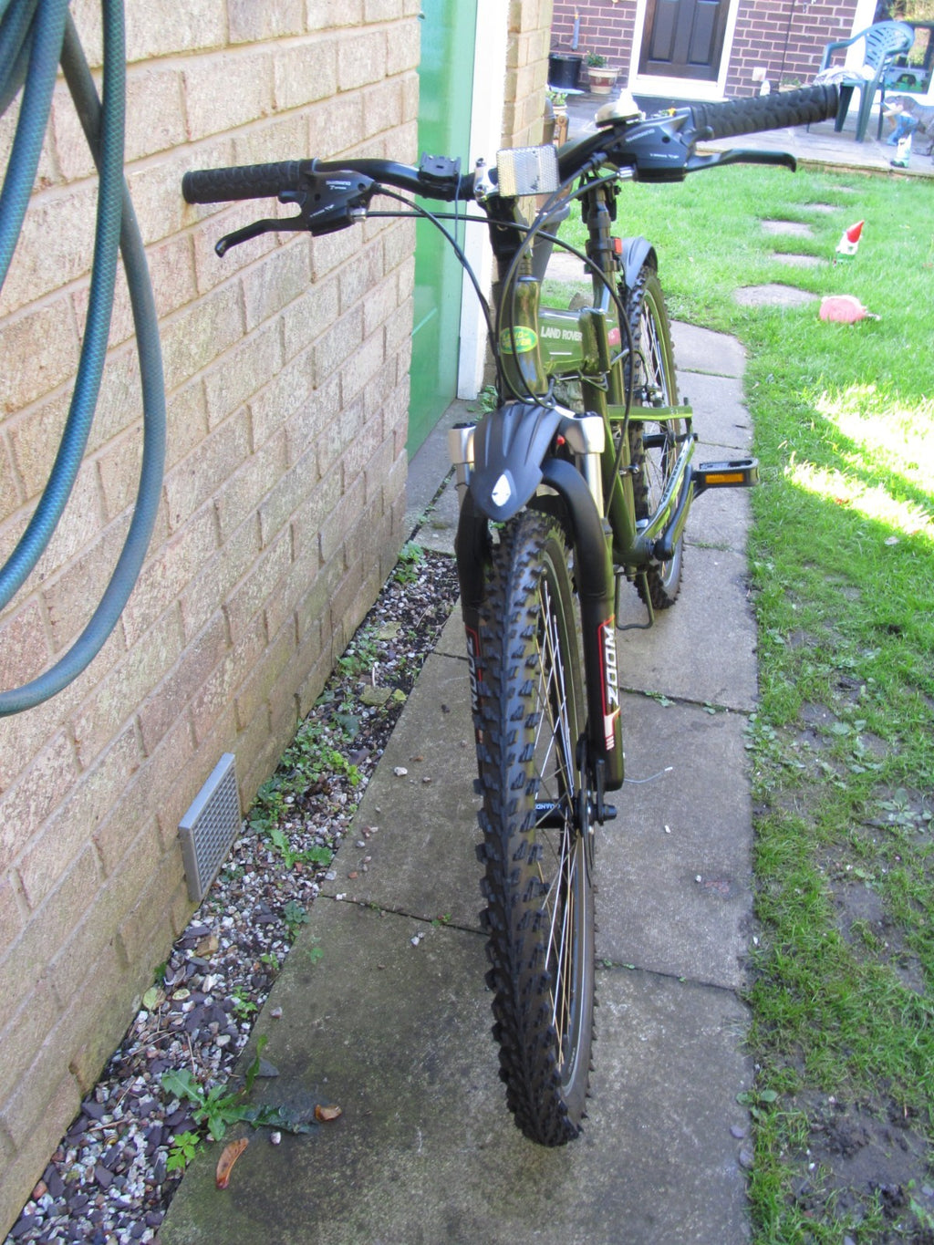 BIKE MOUNTAIN BI FOLD front  DISC BRAKES 26" WHEELS UNISEX-EXCELLENT CONDITION