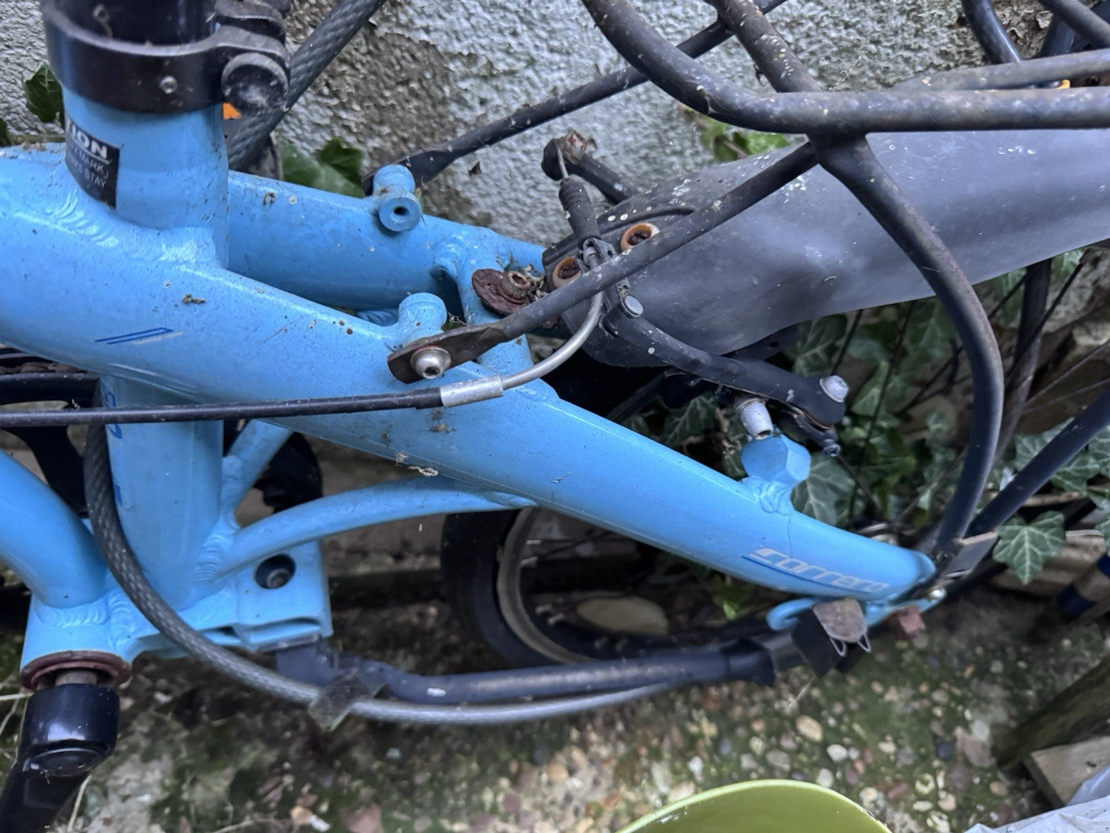 Carrera Intercity Disc 9-Speed 13kg Compact Folding Bike - Spares Or Repair