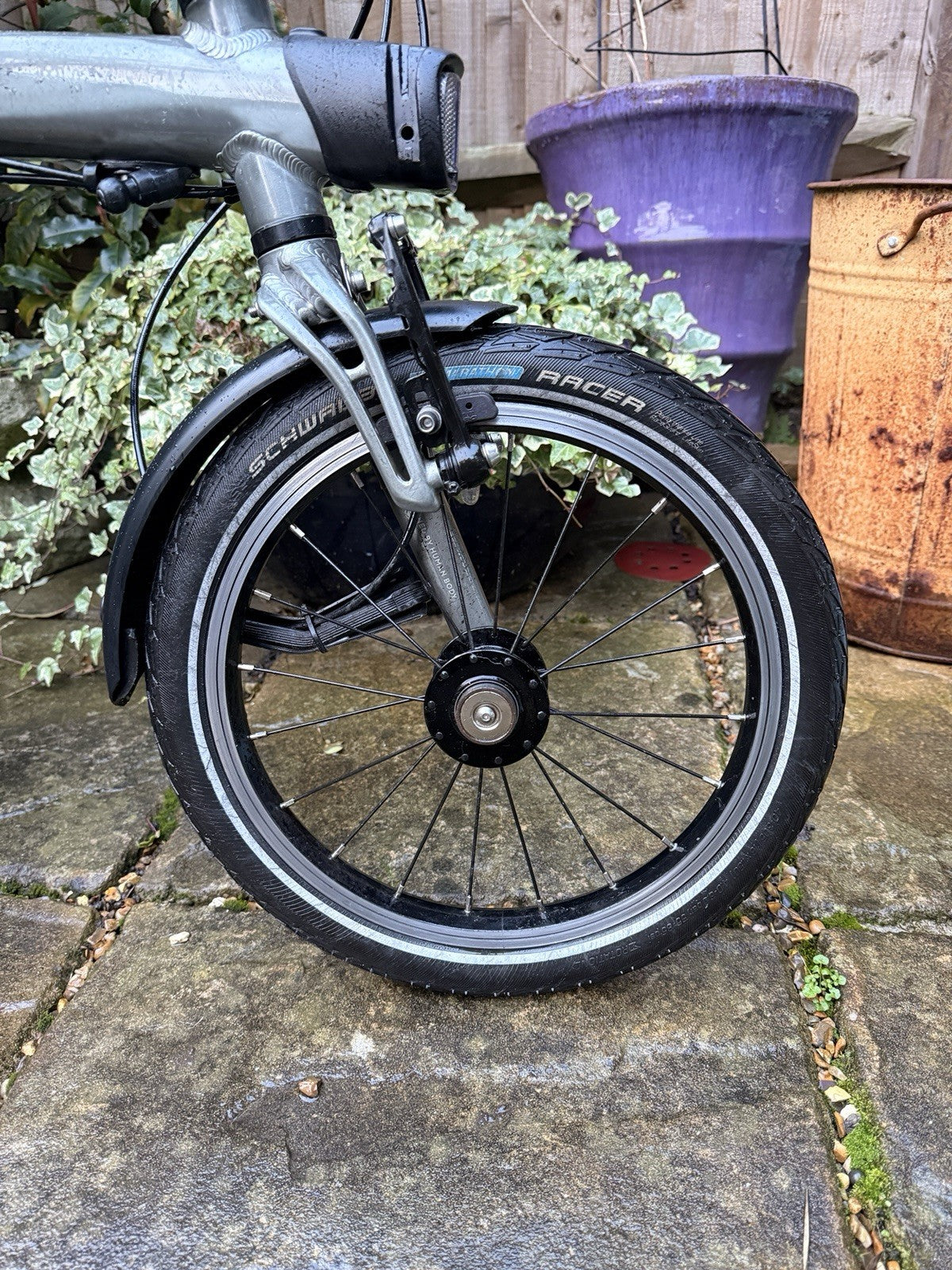 Btwin, Ultra-Compact Fold Bicycle. Aluminium Frame. Comet Grey