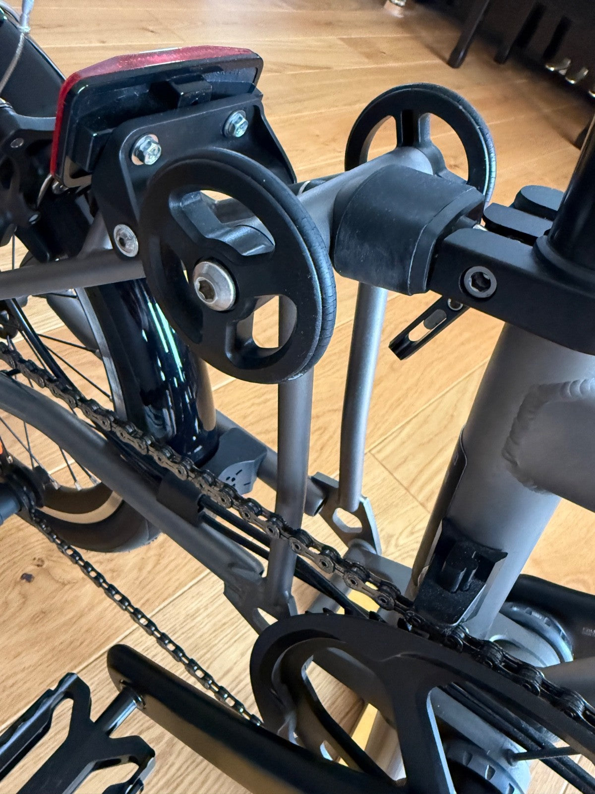 Brompton T-Line 4-Speed Titanium Folding Bike Low Handlebar- Excellent Condition