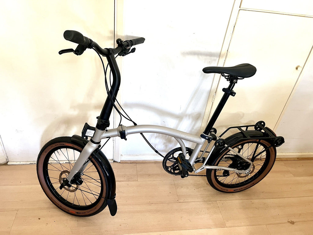 Brompton G-Line Traildust White w Mudguards and Rack, 8 Speed, 2025 L
