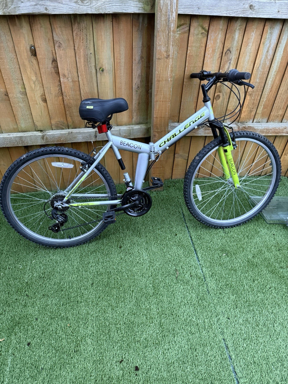 Challenger Beacon Folding Bike very little used