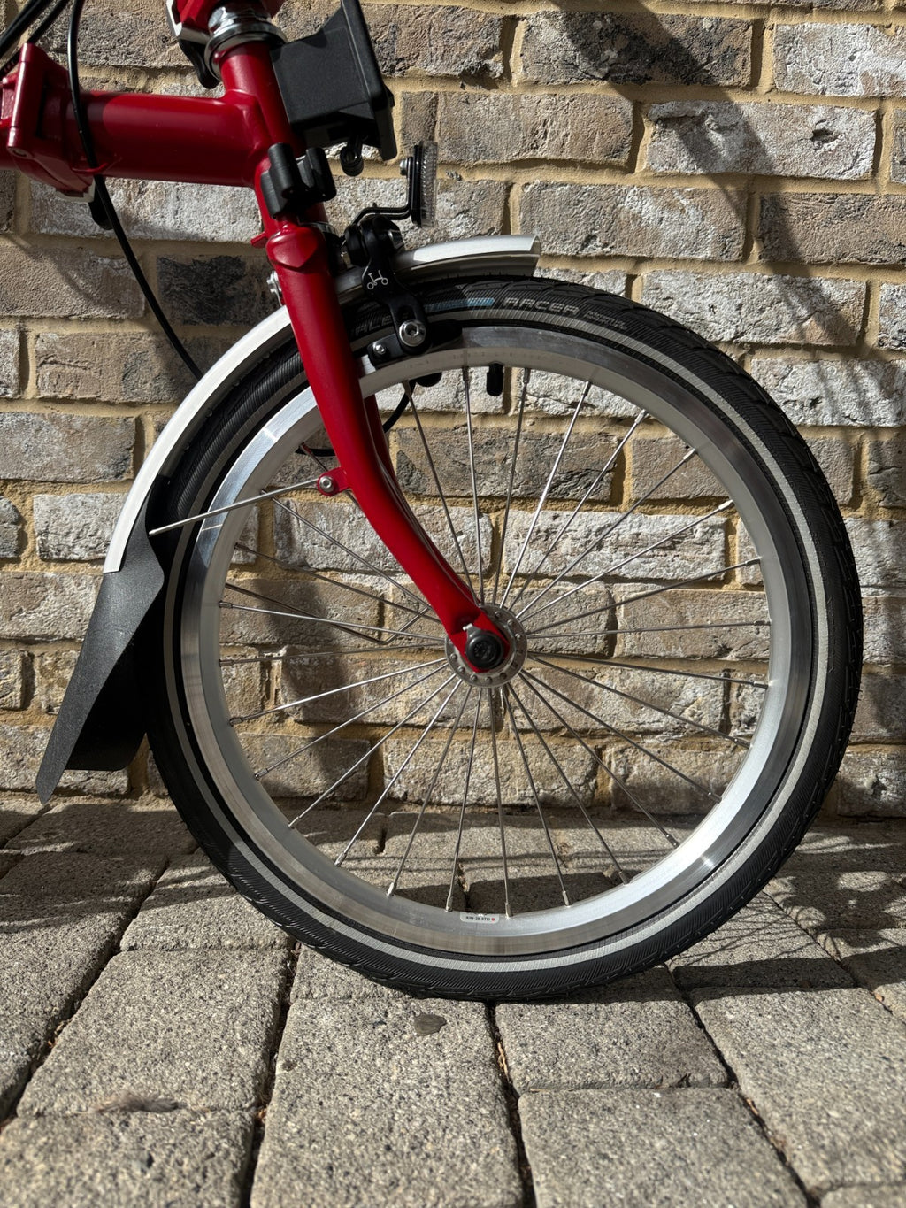 Brompton House Red C Line Explore Mid M6L - WORLDWIDE SHIPPING - A+ Condition