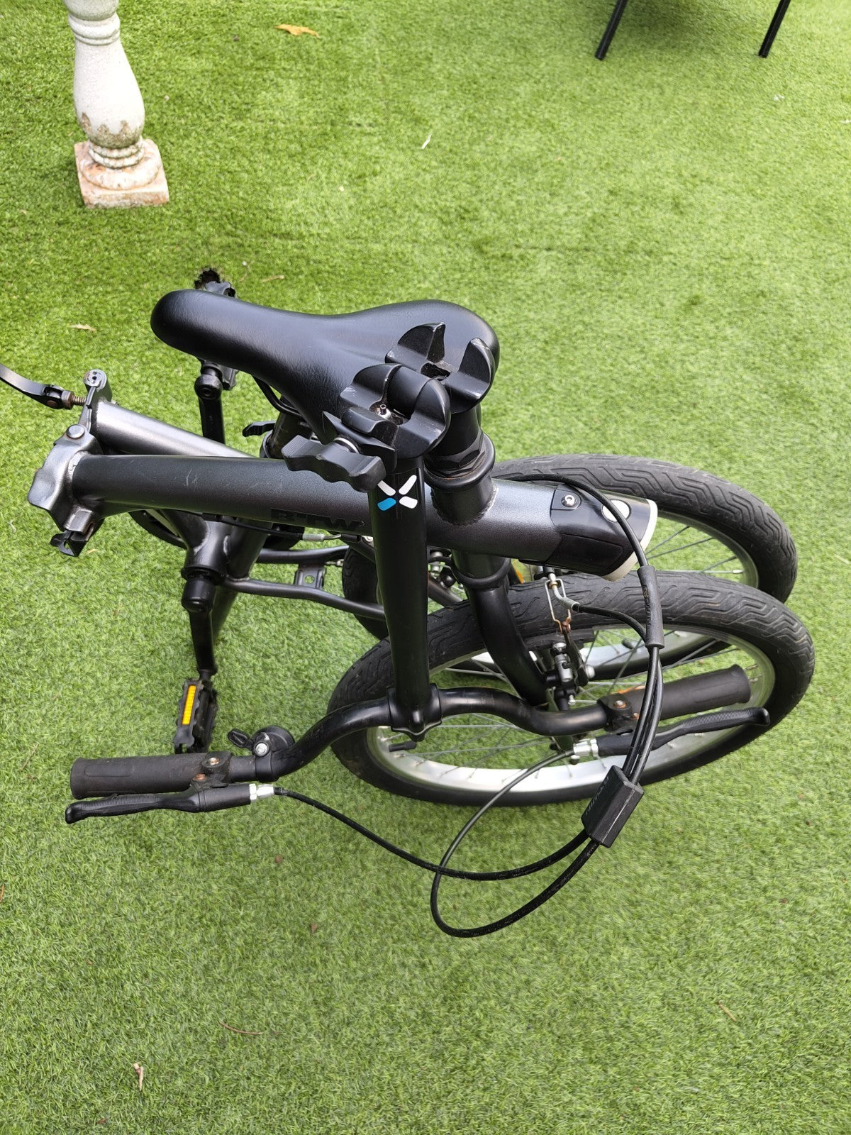 B'TWIN Folding Bike 20" Wheel - Compact Foldable Bicycle - Great Condition