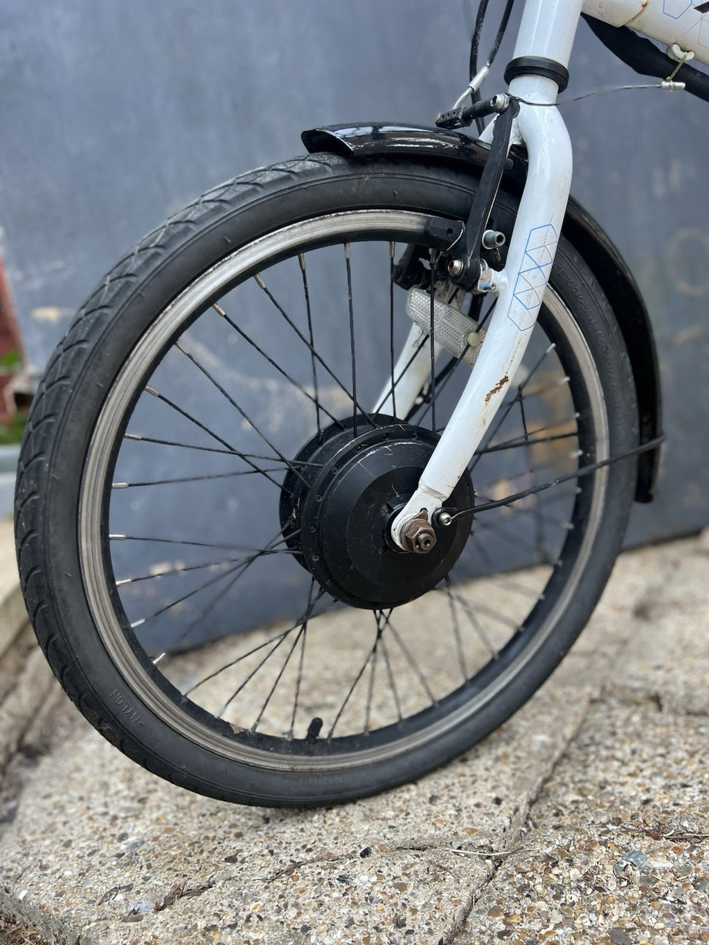 Halfords Assist 20” Hybrid Folding Bike White – Spares / Repair