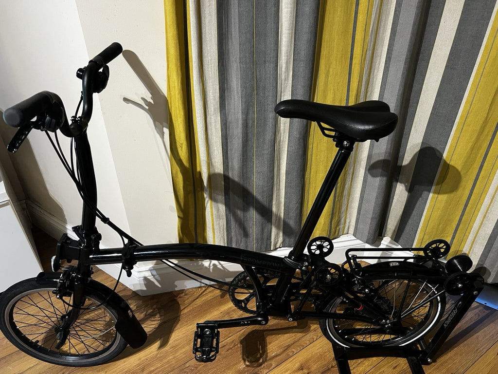 Brompton 6-Speed Black edition with panier rack and roller wheels