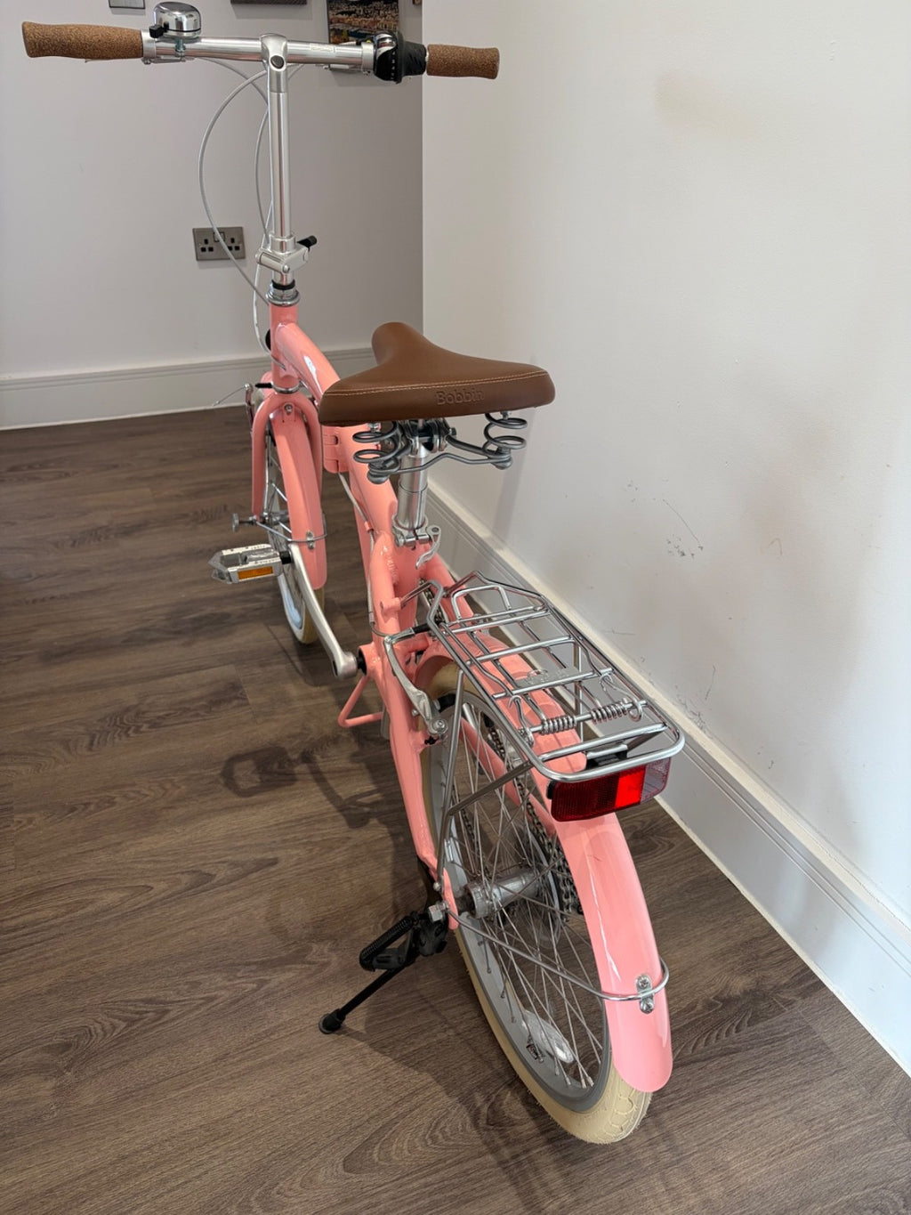 Beautiful Adult Bobbin Fold Bike. Brand new and perfect condition (never used)