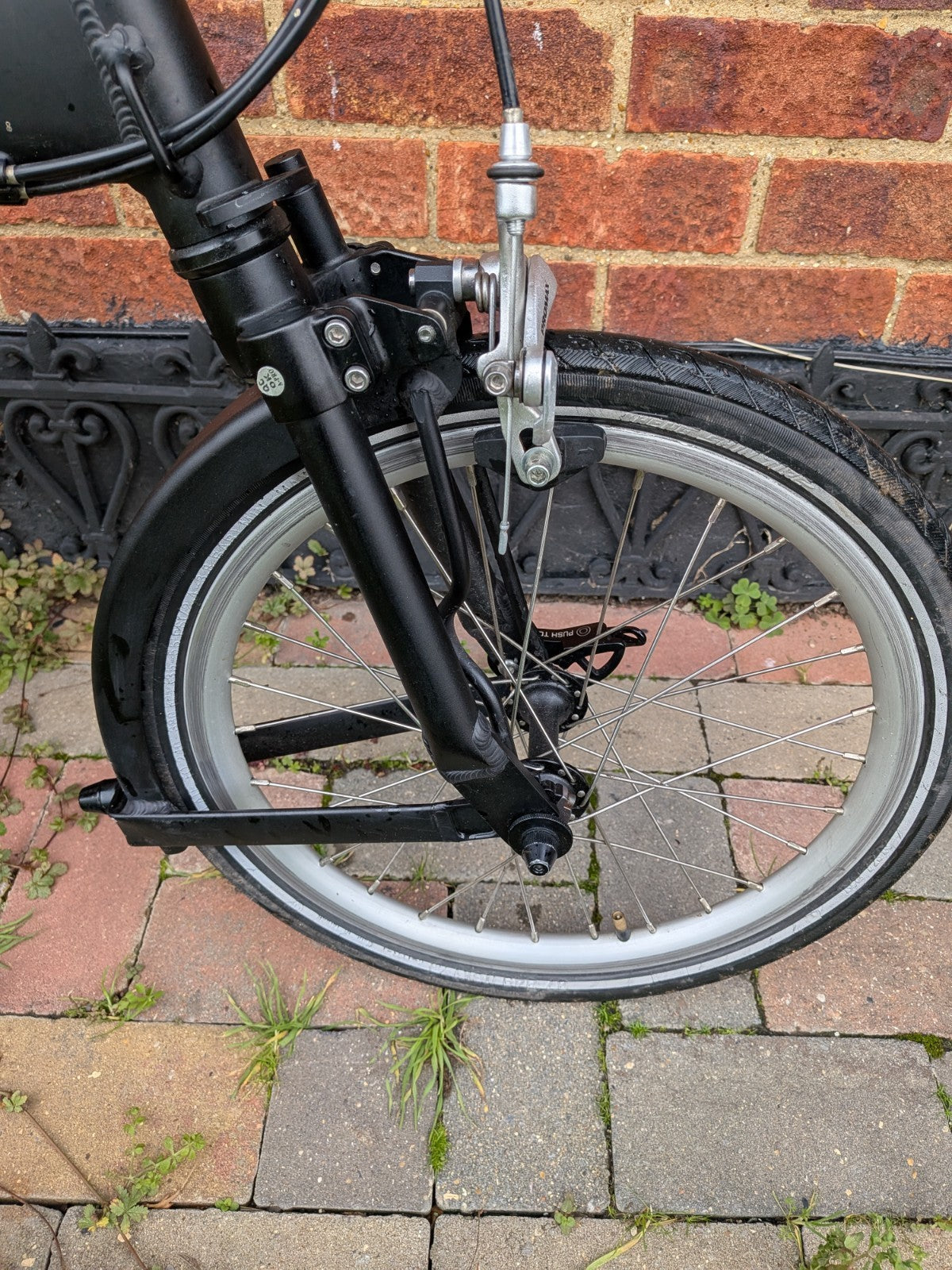 Mezzo D9 Lightweight folding Bike, Hardly Been Ridden, With Original Unused BAG
