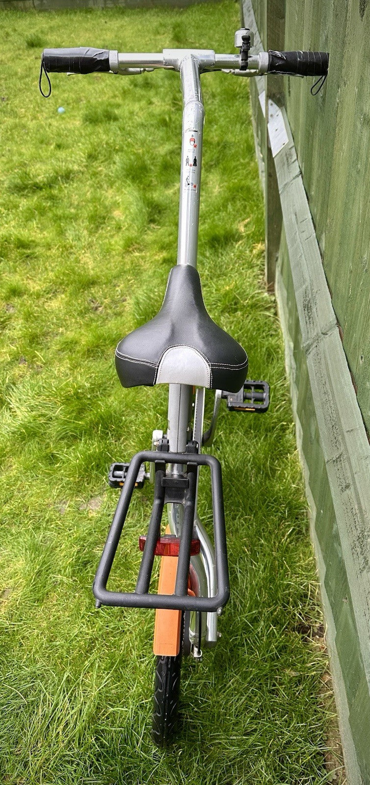 Unisex Strida 2 Compact Folding Bicycle     16” Wheels. Good Condition. Used.