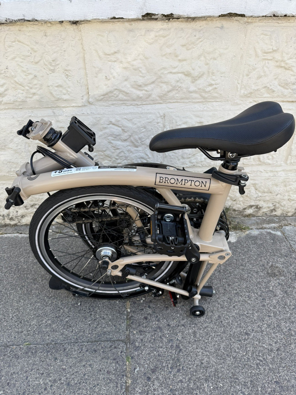 Brompton C Line Explore 2024 Folding Bike 6-Speed, Mid-Bar (Colour: Dune Sand)
