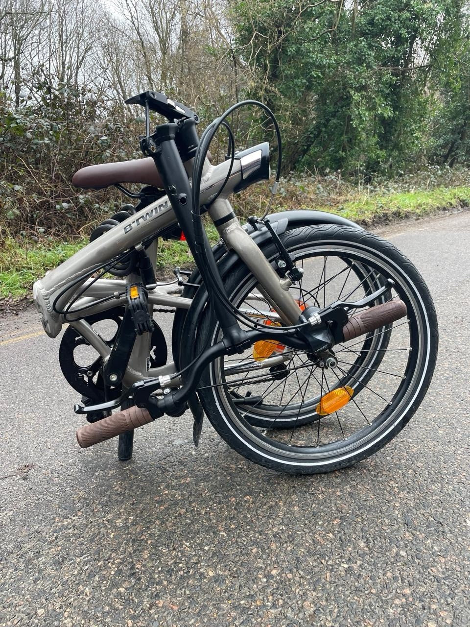 BTWIN Folding Bike Fold 500 Black Colour,brown Seat