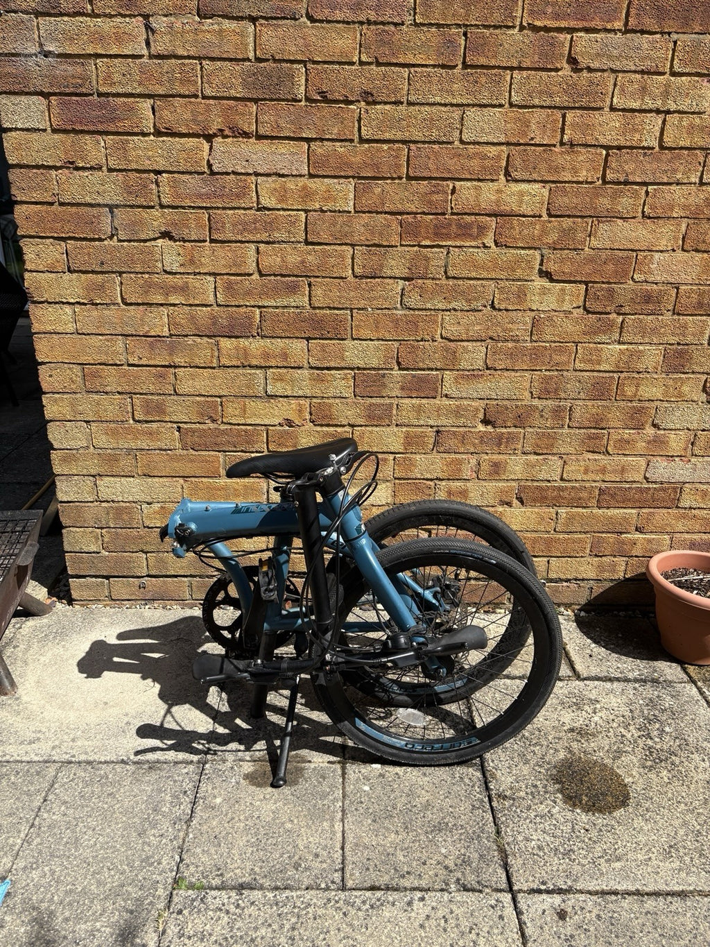 Carrera Intercity 20in Folding Bike Blue/Black, Mechanical Disc, Derailleur