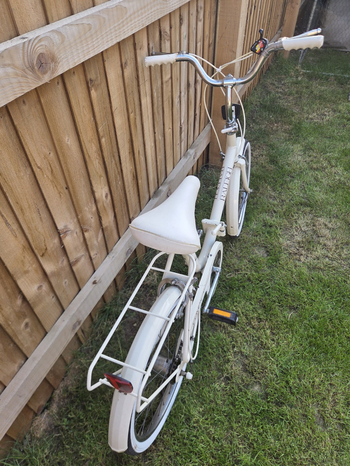 Raleigh Compact Vintage Folding Bike Bicycle Retro Cream White