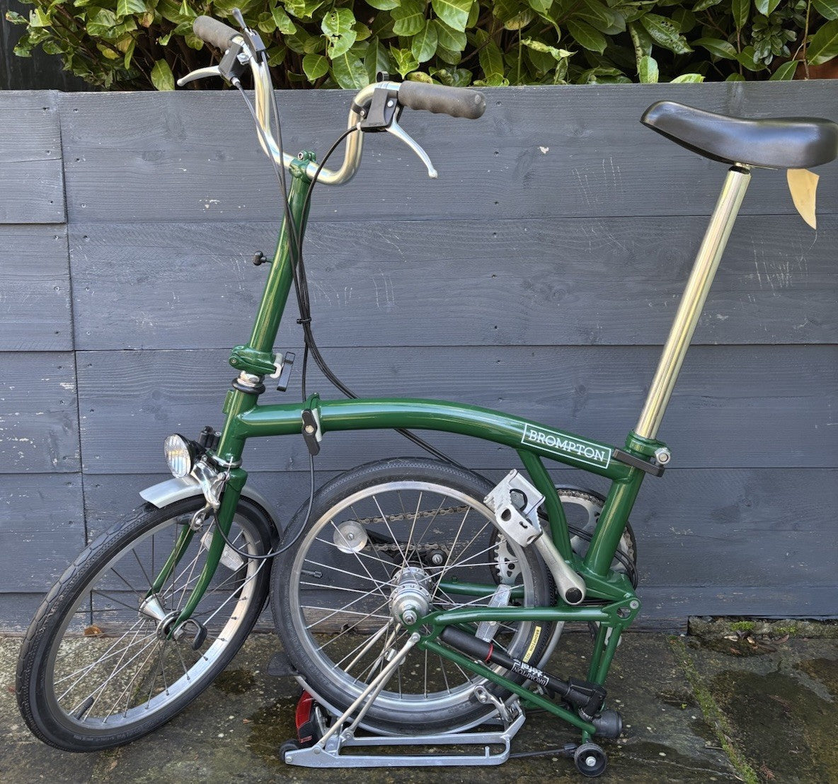 Brompton M3R folding bicycle in Racing Green - Light Leisure Used