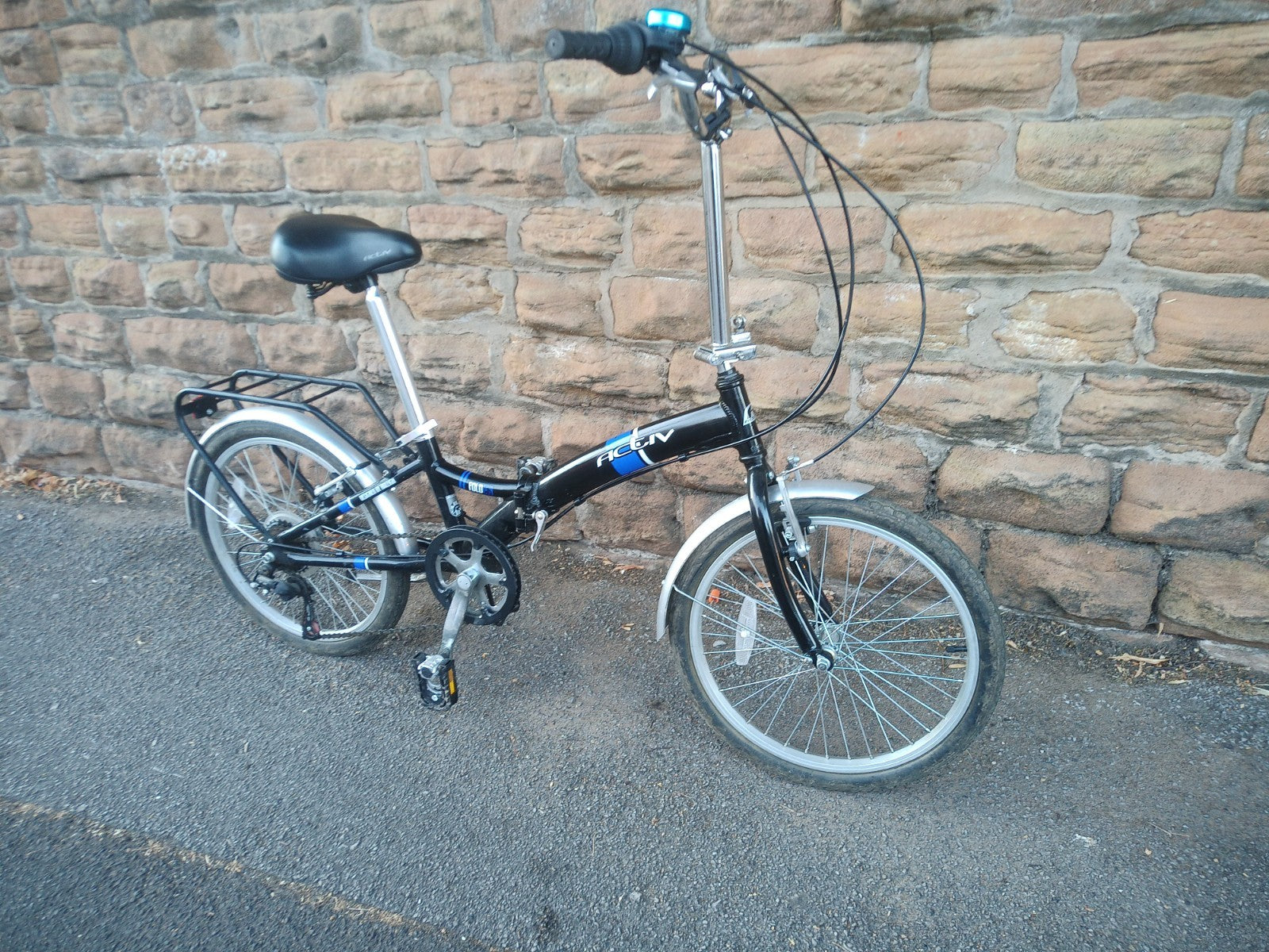 Raleigh Active 20-inch wheel Folding bike VGC