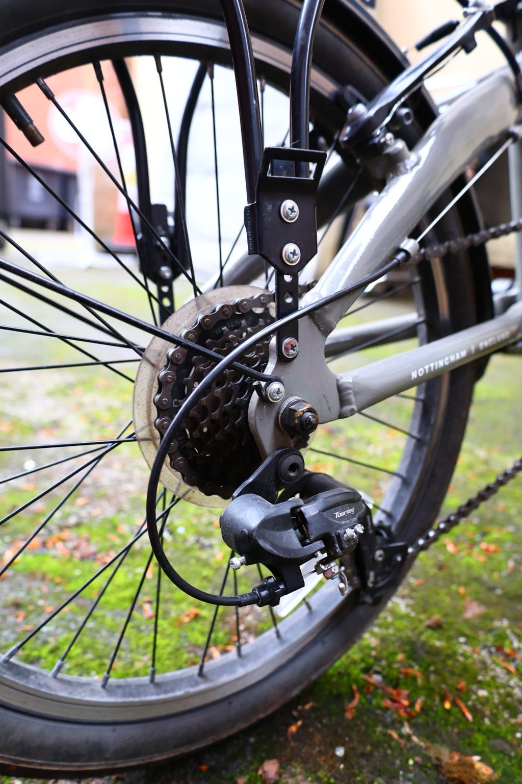 Raleigh Evo Two, folding bike, 7 speed 20" wheels - comes with extra accesories