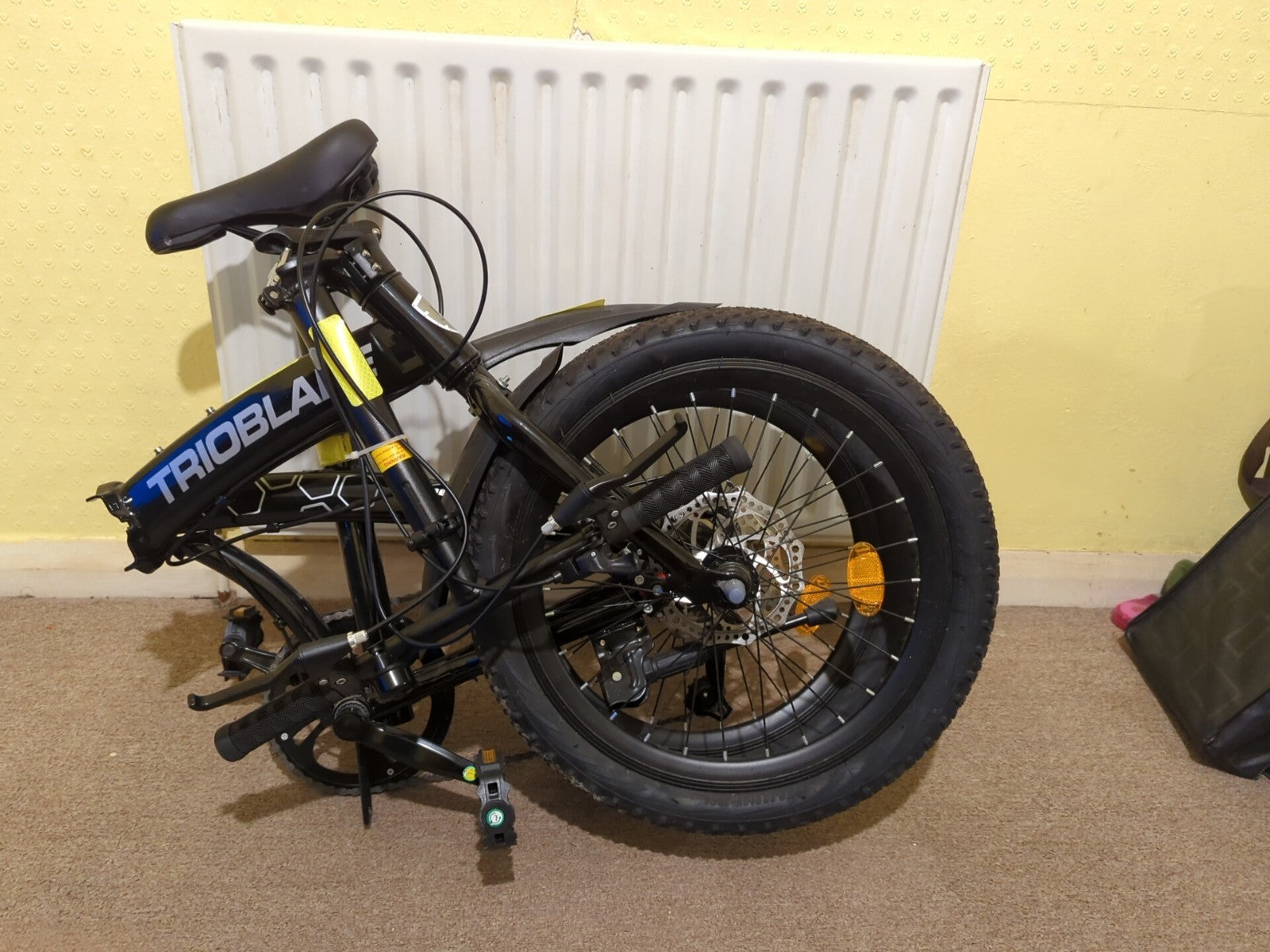 Trioblade 20” Folding Commuter Bike – Aluminum Frame, 7-Speed Shimano – USED