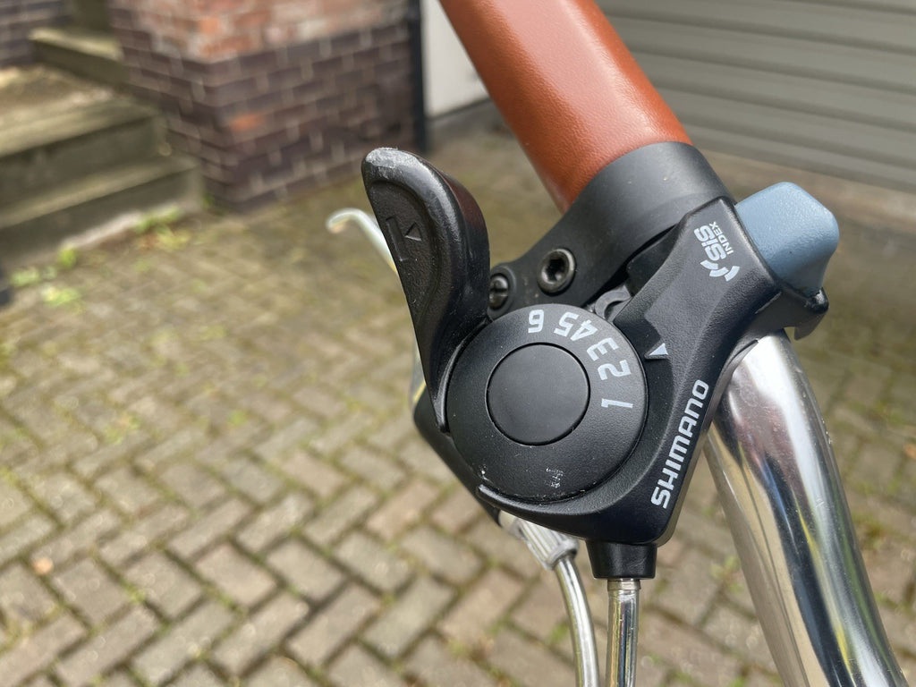 Dutch Style Folding Women’s Bike With 7 Speeds, Mudguards And Pannier Rack