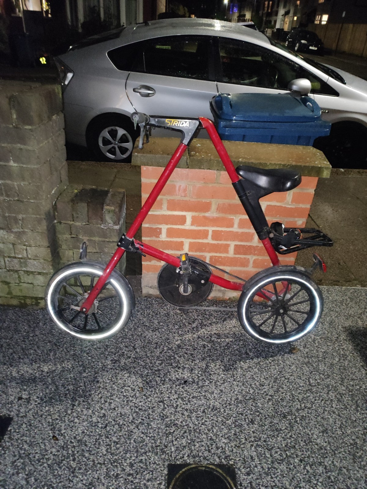 STRIDA , Folding Portable Belt driven City Bike